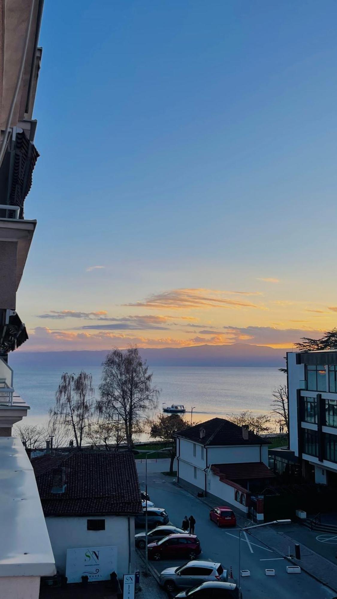 Exclusive Apartments With Lake View Ohrid Bagian luar foto