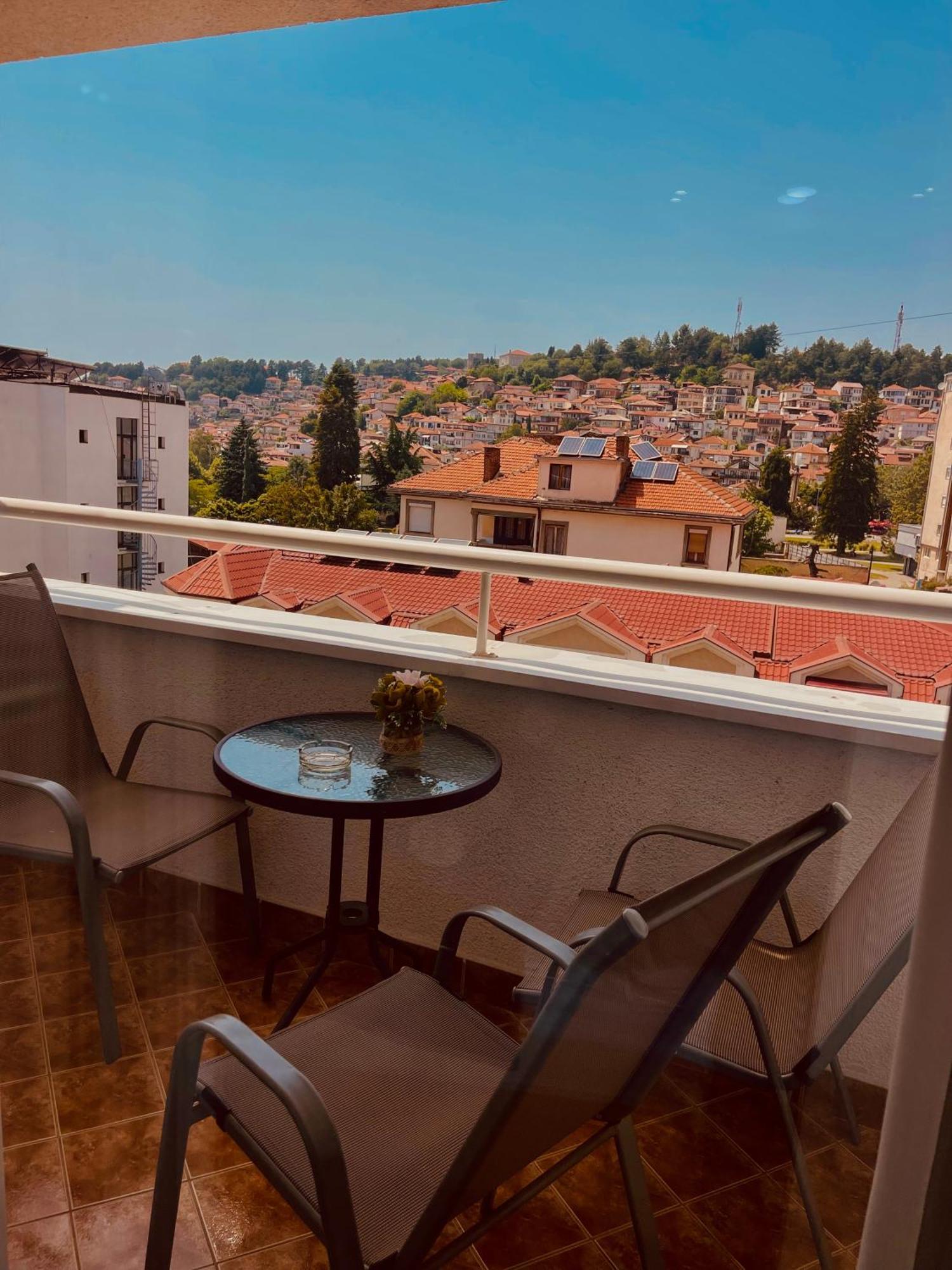 Exclusive Apartments With Lake View Ohrid Bagian luar foto