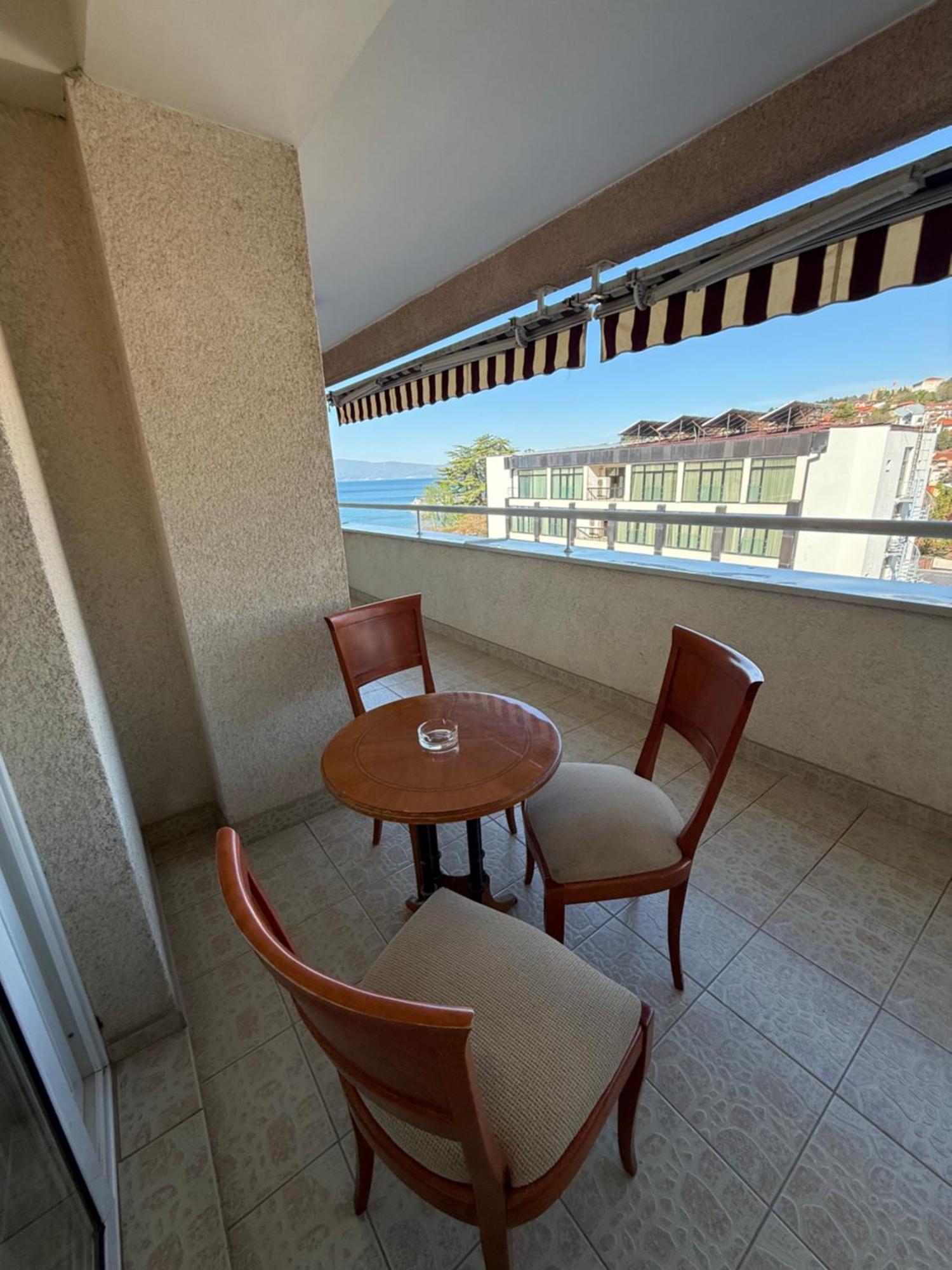 Exclusive Apartments With Lake View Ohrid Bagian luar foto
